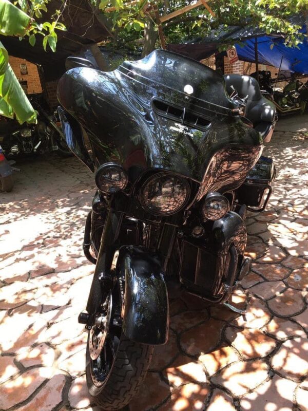 Moto_HarleyDavidson_UltraLimited_Negra